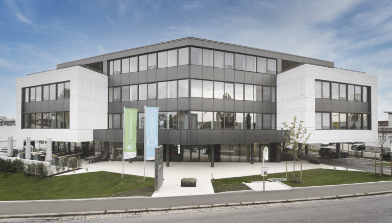 Frontseite des Green Business Center Linz